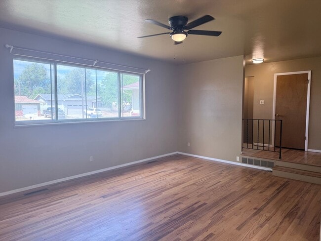 Building Photo - 1419 Prado Dr