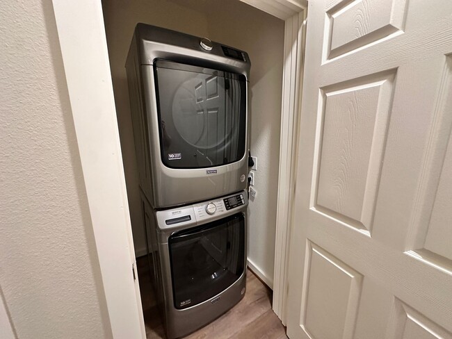 Building Photo - 3 Bed House Close to Historical Downtown Bryan