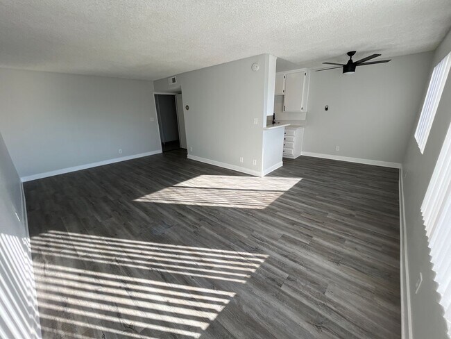 Interior Photo - 245 South Serrano Ave