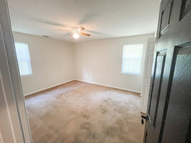 Building Photo - 310 N Cromley Rd