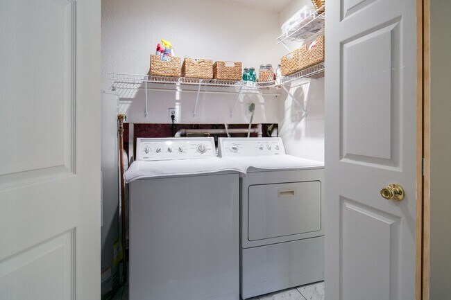Building Photo - Spacious and Serene Home with Ideal Location near Parks, Trails, and Schools!