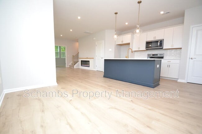 Building Photo - 1226 Bessie Ct