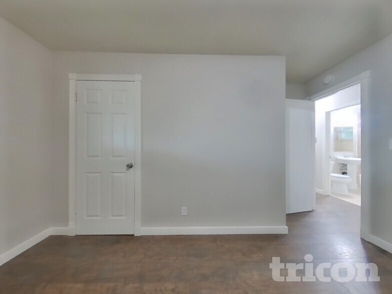 Building Photo - 6900 Coronation Ct