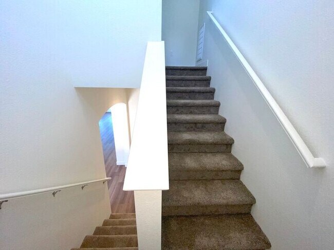 Building Photo - Built 2023! NW Reno 3 Bedroom House - Downstairs Masterbedroom/Masterbath