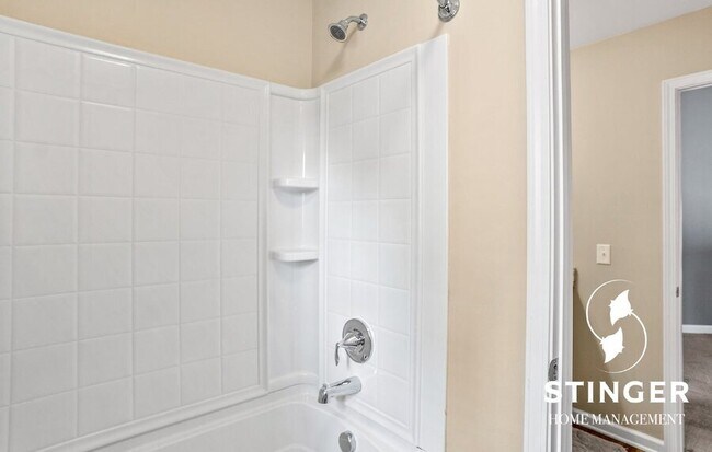 Building Photo - 100 Sago Palm Dr