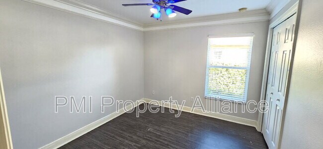 Building Photo - 15605 Perdido Dr