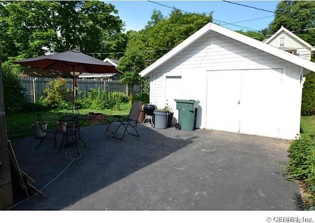 Building Photo - 41 Mildorf St