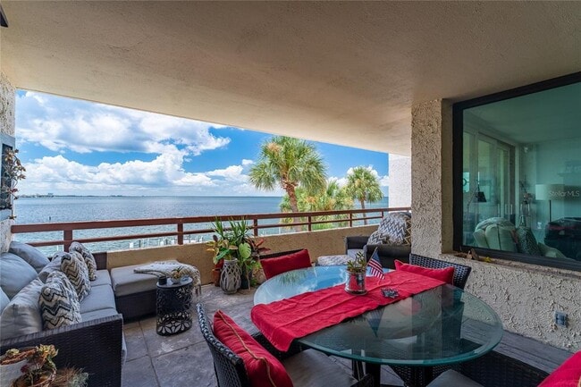 Building Photo - 5700 Mariner St