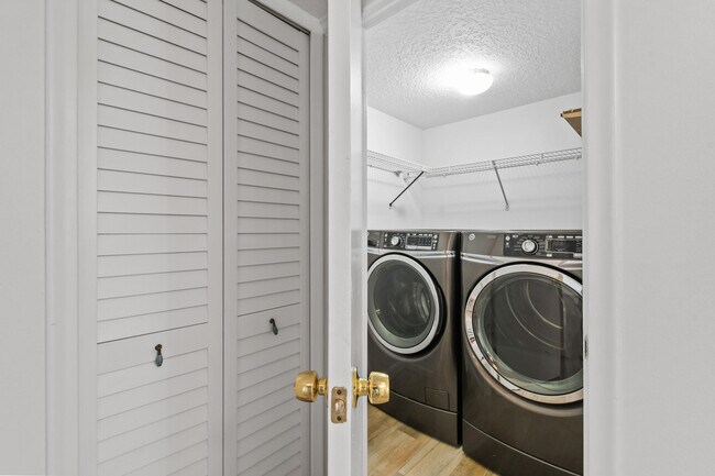 Building Photo - 4200 N Ocean Dr