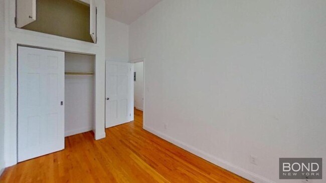 Building Photo - 3 bedroom in Manhattan NY 10003
