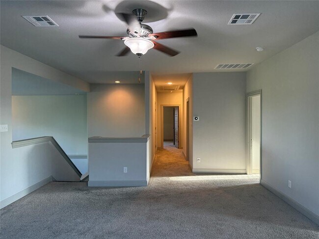 Building Photo - 21404 Hines Ln