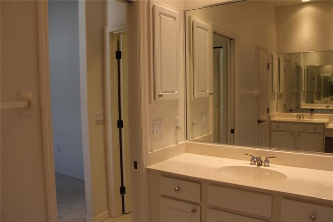 Building Photo - 11257 28th St Cir E