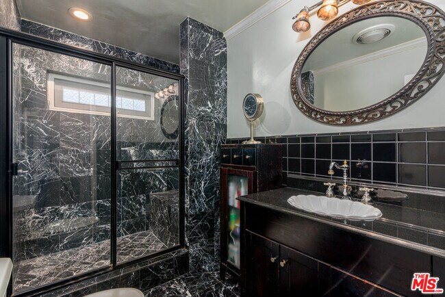 Building Photo - 16641 Gilmore St