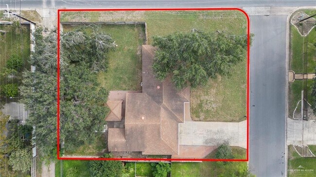 Building Photo - 17 Whitewing Ave