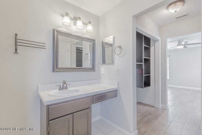 Building Photo - 1784 Chandelier Cir W