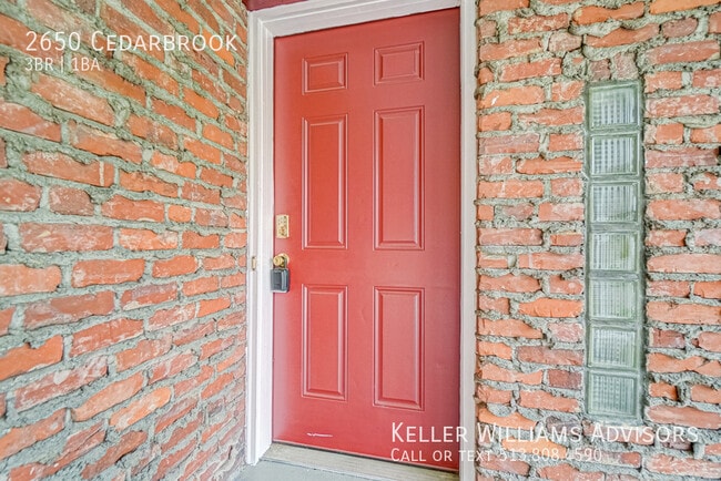 Building Photo - 2650 Cedarbrook-
