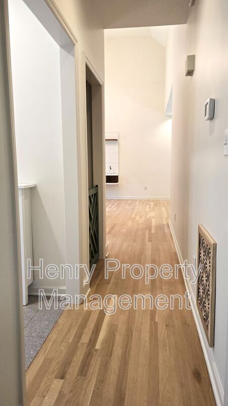 Building Photo - 4521 Briarglen Ln