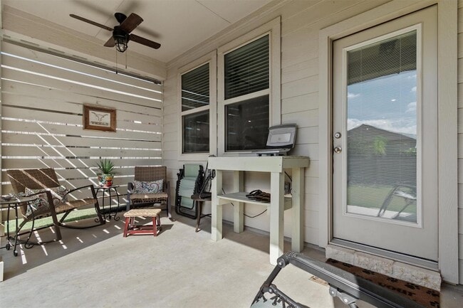 Building Photo - 109 Mountain Valley St