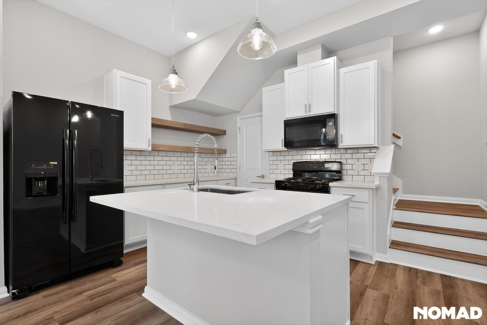 Building Photo - 208 Clark Rd