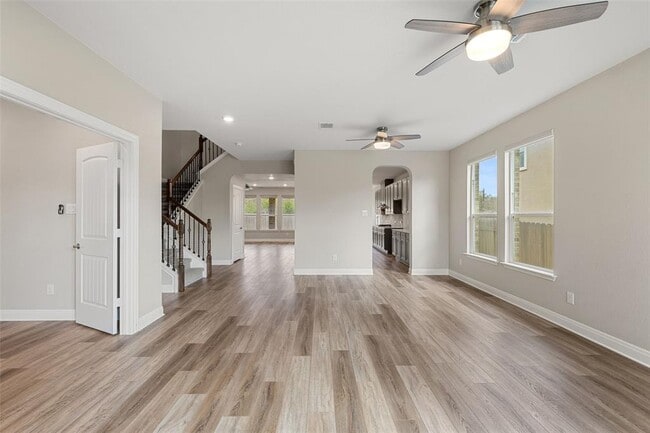 Building Photo - 1709 Stinnett Dr