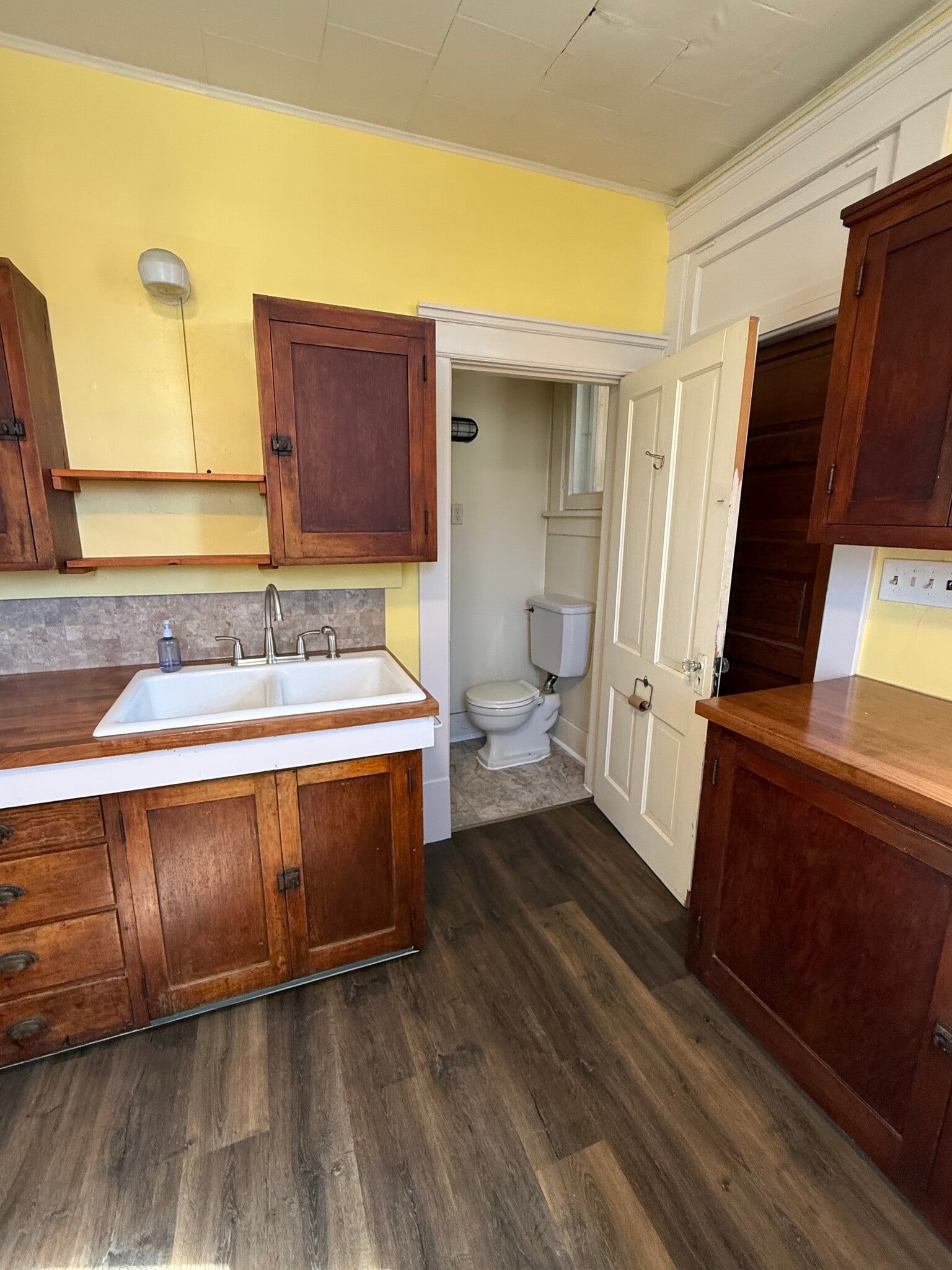 Building Photo - 315 N 10th St