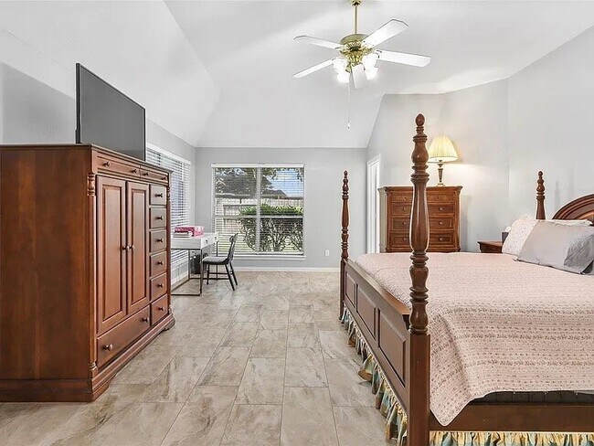Building Photo - 15714 Spring Trail