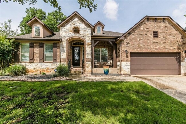Building Photo - 211 Lake Como Dr