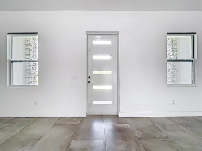 Building Photo - 159 Antilla Dr
