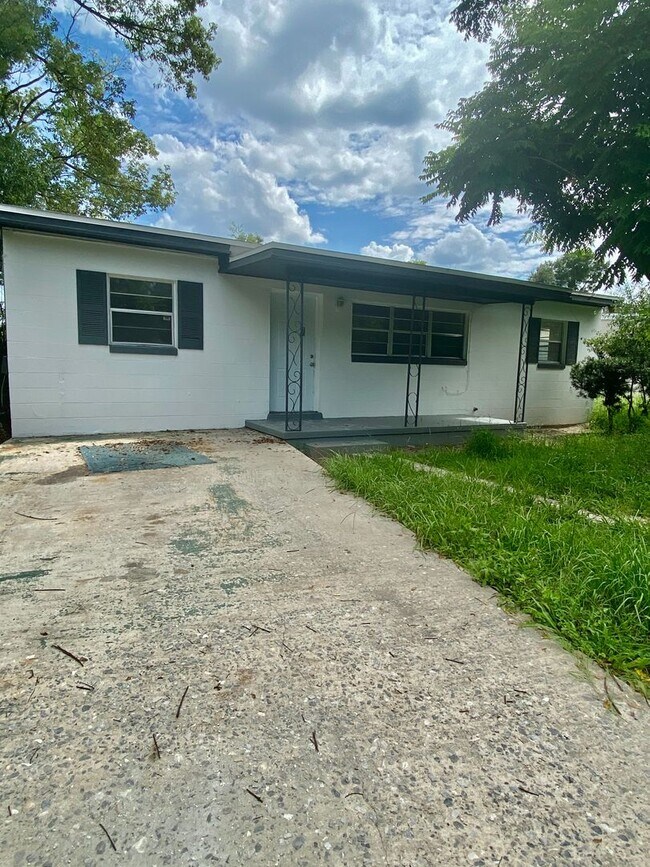 Primary Photo - 3 Bedroom Home Now Available for Rent