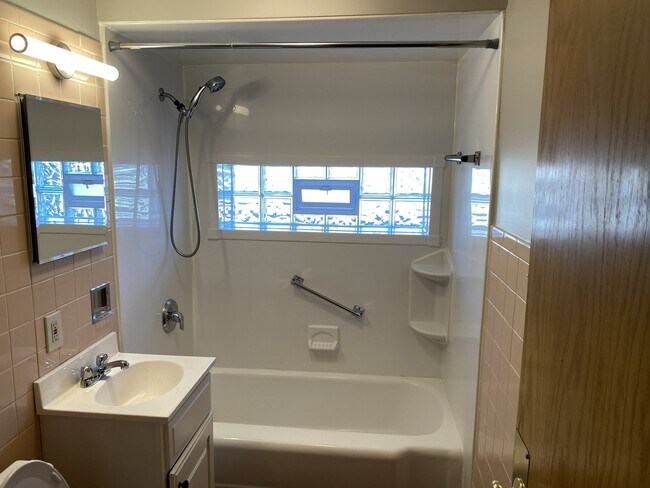 Building Photo - 7900 W 26th St