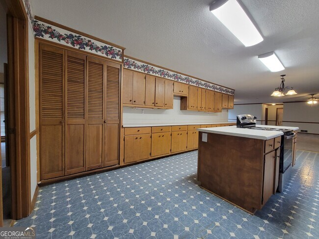 Building Photo - 788 Harrison Mill Rd