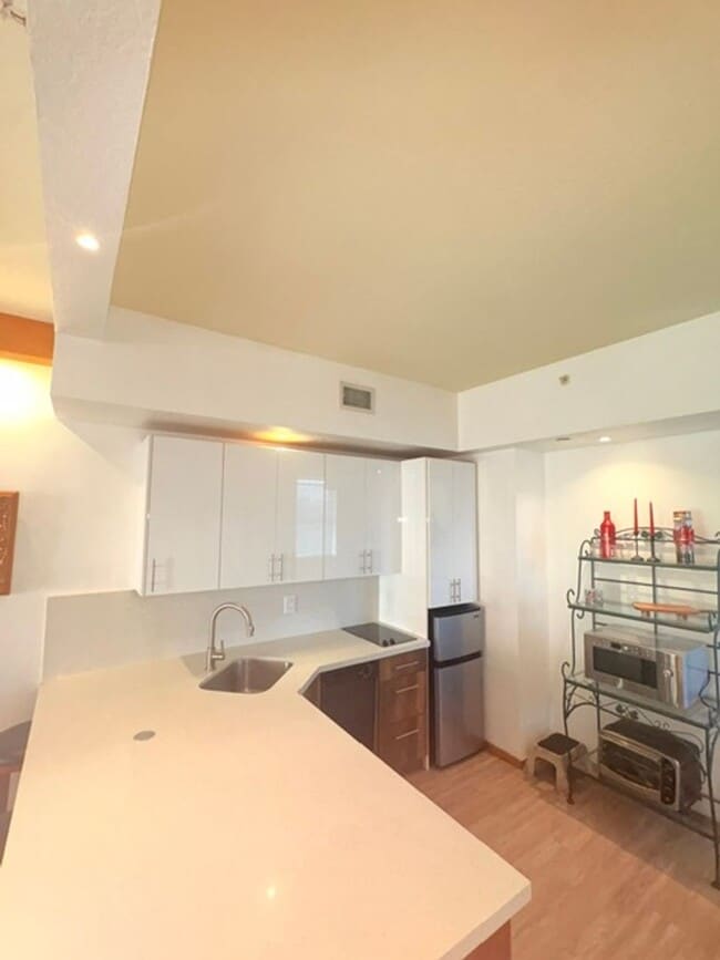 Building Photo - 101 Palm Harbor Pkwy