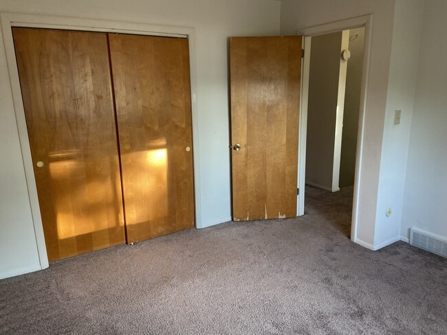 Building Photo - 1244-1250 Cliffside Street