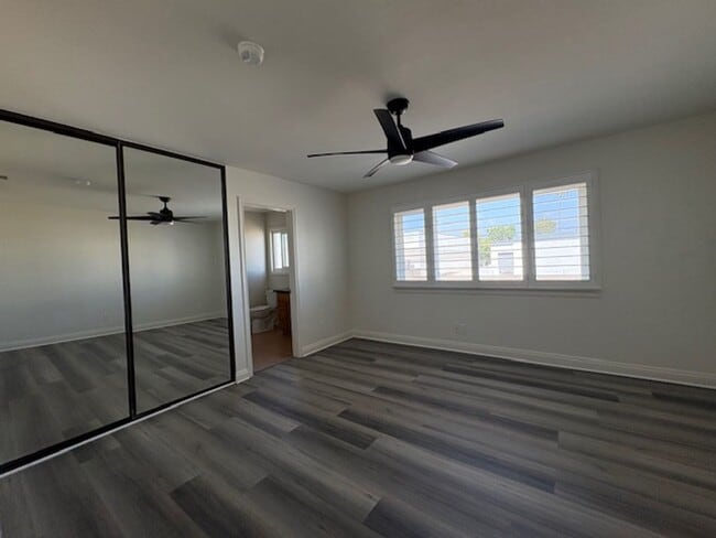 Building Photo - Centrally Located Redlands Townhome