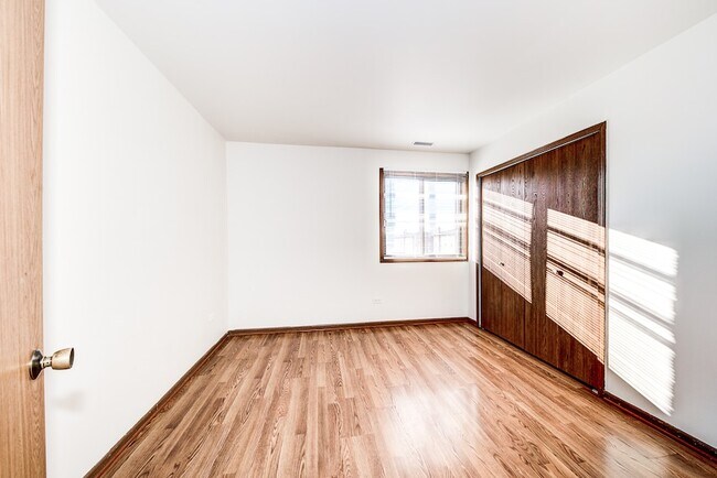 Building Photo - 15706 Peggy Ln