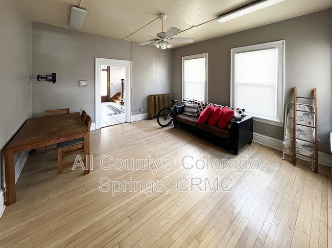 Building Photo - 815 N Nevada Ave