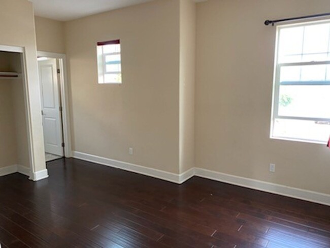 Building Photo - Beautiful 5 Bedroom Home for rent in Lopel...