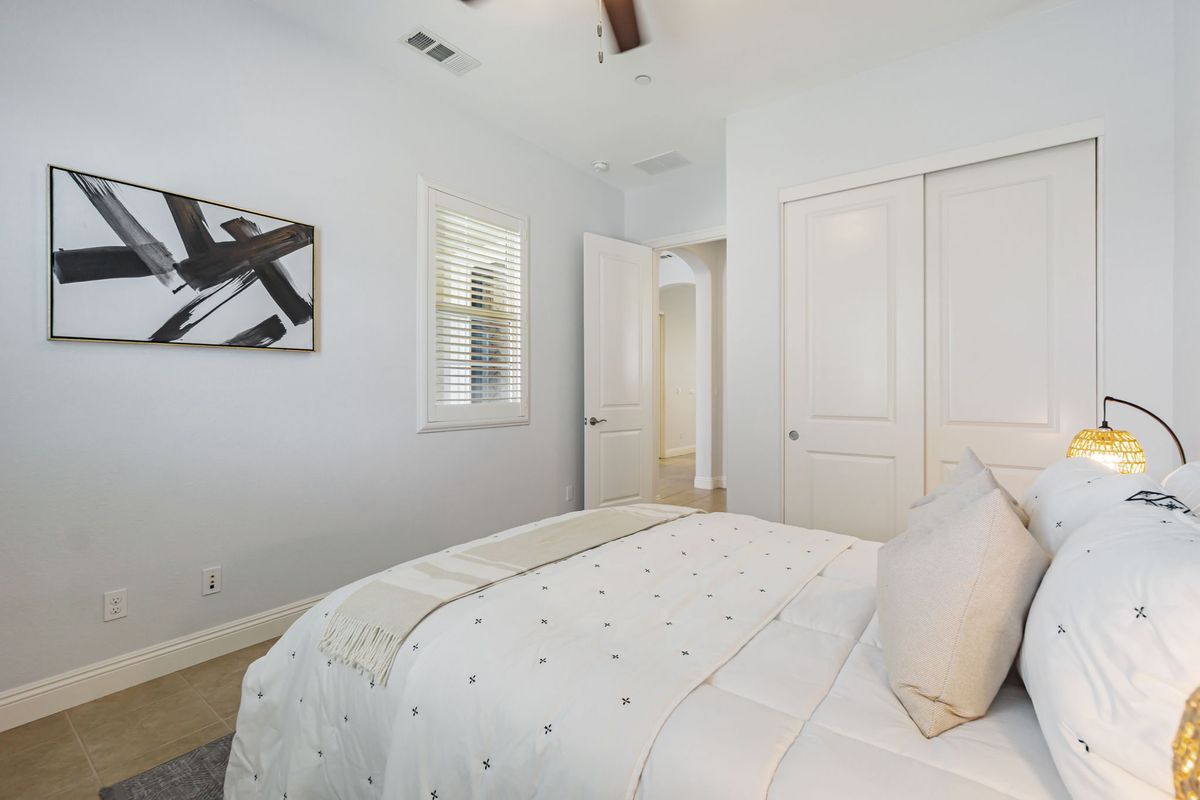 Building Photo - 1631 Chianti Ln