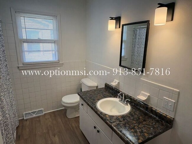 Building Photo - Nook on the Northside!