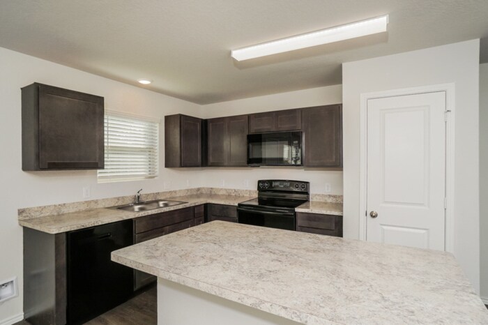 Building Photo - 9327 Evening Shade Ct