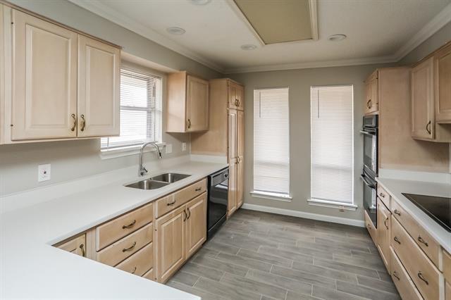 Building Photo - 2804 Quail Ridge Dr