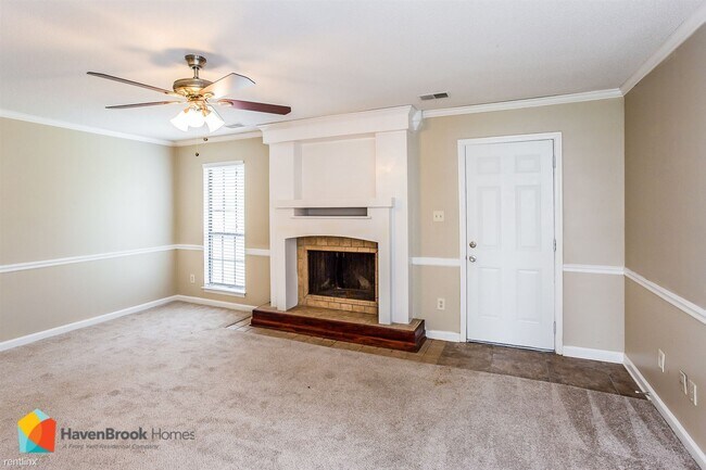 Building Photo - 3 br, 2 bath House - 814 Hackberry Dr