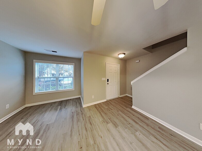 Building Photo - 232 Hiram Terrace