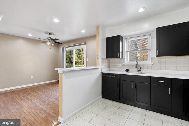 Building Photo - 2673 Jean Dr