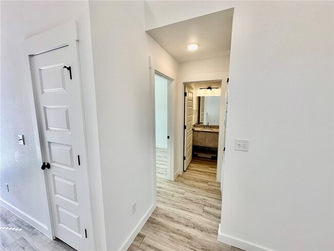 Building Photo - 1101 States Ave