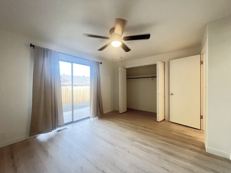 Building Photo - 2004 S Leadville Ave