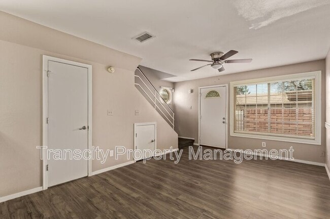 Building Photo - 2301 E University Dr