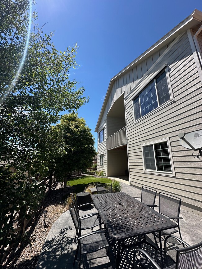 Building Photo - 8075 Cinnamon Ct