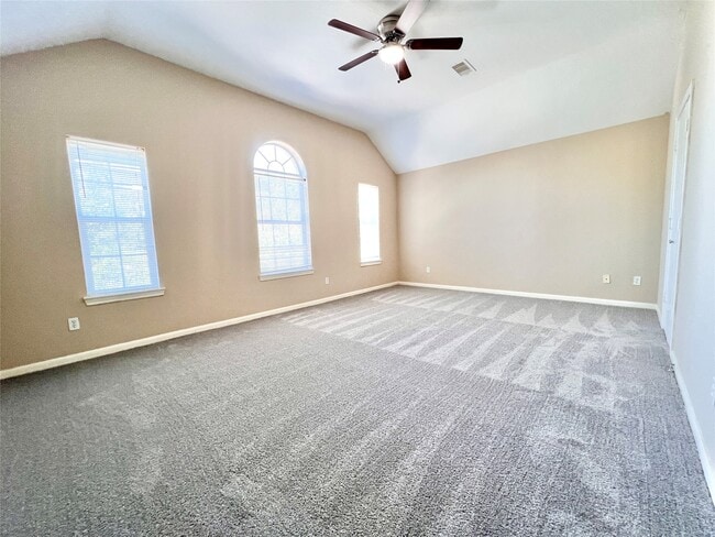 Building Photo - 815 Forest Ivy Ln