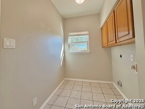 Building Photo - 16606 Snell Meadows